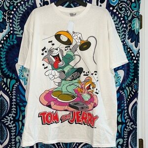 NWT Tom and Jerry tshirt XL
